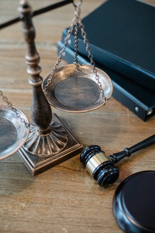Paragrafy 403 až 405 trestního zákoníku: co skutečně říkají a proč jsou sporné